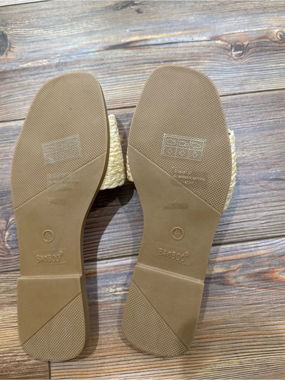 Bamboo Raffia Slide Sandals - Picture 4 of 4